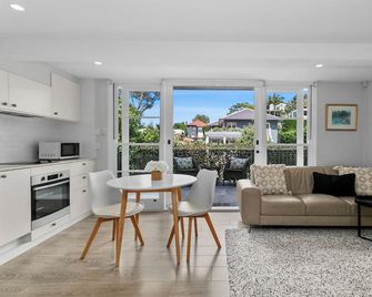 Balmoral Cabana - large terrace & 150m to beach - Mosman - Sala de estar