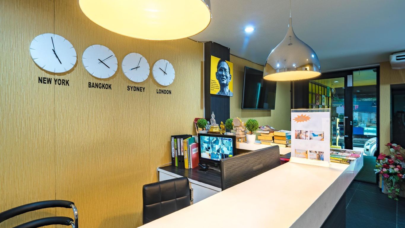 Matchbox Bangkok Hostel