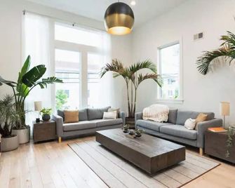 Lux-modern SoHo loft meets the Jersey Shore - Bradley Beach - Вітальня