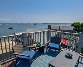 Renovated Oceanfront Penthouse - Provincetown - Balkon