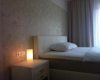 Hotel Restaurant Fidi - Wolfsthal - Camera da letto