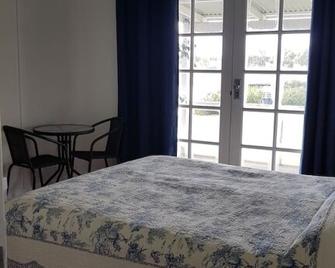 Redtail Ridge Cottages - Bridgetown - Спальня