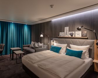 Motel One Saarbrücken - Saarbruecken - Bedroom