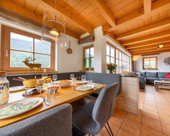 Stylish Ten-person Alpine Chalet - Königsleiten - Dining room