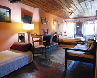 Archontiko Parisis - Lavkos - Habitación