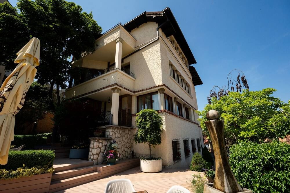 Casa Cranta - בראסוב - בניין