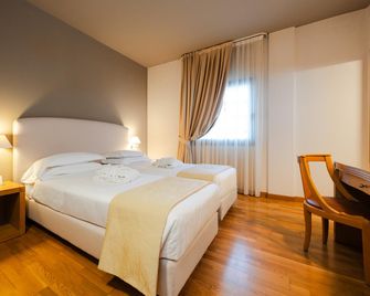 Hotel Touring - Carpi - Chambre