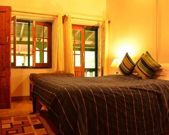Fredy's Bungalow near Nainital - Bhimtal - Schlafzimmer
