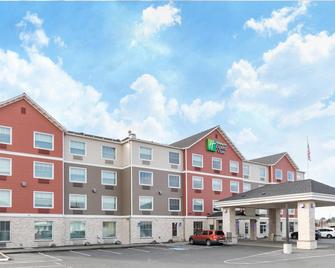 Holiday Inn Express Hotel & Suites Seaside-Convention Center - Seaside - Rakennus