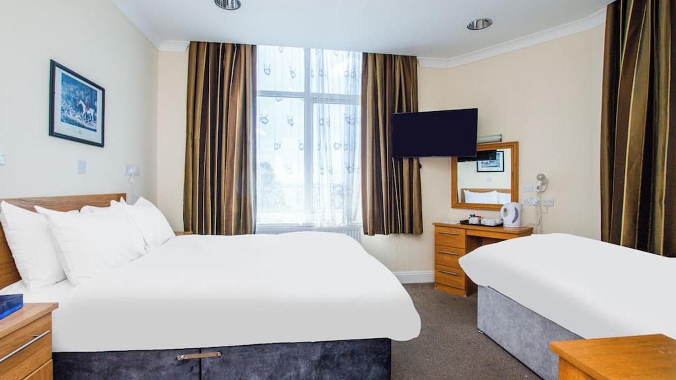 Russell Court Hotel