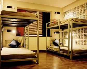 Stops Hostel - New Delhi - Bedroom