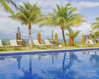 IT57 Excelente Apartamento Pé na Areia - Camaçari - Uima-allas
