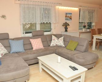 200m² Wohnung in Walldorf - SAP - Walldorf - Huiskamer
