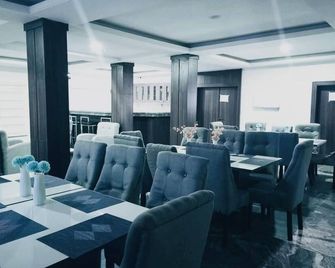 Boston Hills Resort & Hotel Ltd - Onitsha - Restaurante
