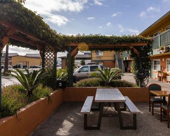 Sand Castle Inn - Seaside - Balkon