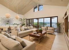 Brand New Penthouse Villa with Ocean View & Infinity Pool - Culebra - Living room
