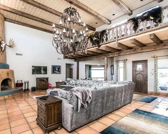 arizona private ranch - Fort McDowell - Living room