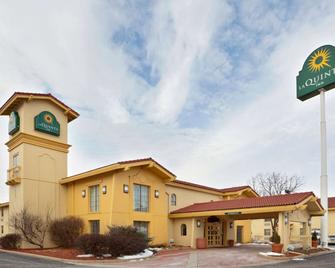 La Quinta Inn By Wyndham Omaha West - Omaha - Building