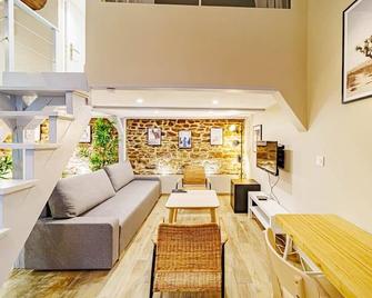 The Montesquieu Loft - Spacious 6 People - Saxe Gambetta - Lyon - Salon