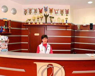 Dafovska Hotel - Pamporovo - Recepción
