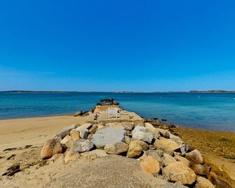 Adventures on Buzzards Bay - Bourne - Beach