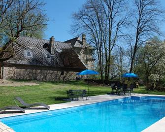 B&B Chateau le Bois - Saint-Julien-aux-Bois - Piscina
