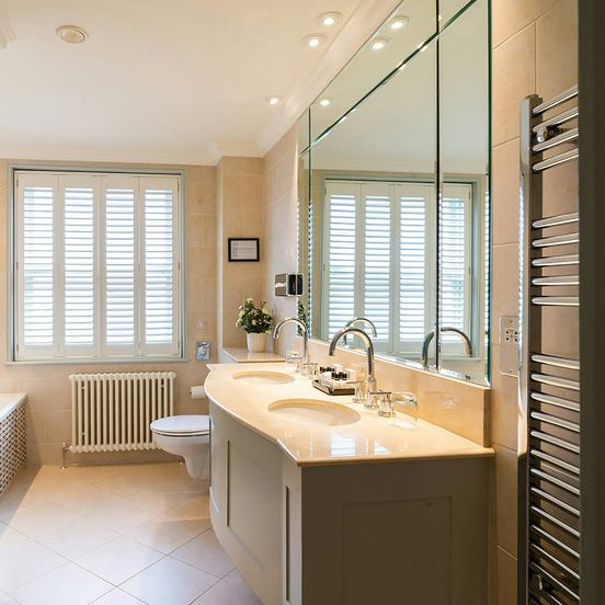 The Petersham image 1