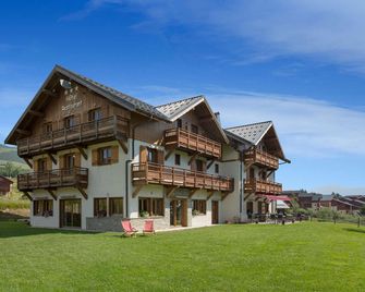 Chalet-Hôtel Le Beausoleil, The Originals Relais - Fontcouverte-la Toussuire - Building