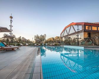 Traldi Resort - Vetralla - Zwembad