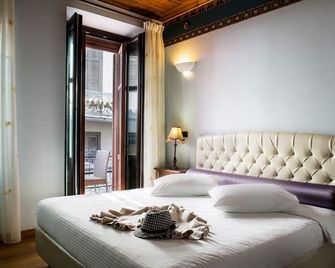 كيفيلي سويتس - نافبليون - غرفة نوم