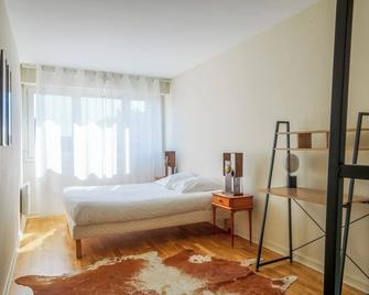 Appartement Tours centre avec parking 4 p - Tours - Bedroom