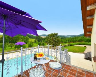Cottage Des Cedres - Three Bedroom Villa, Sleeps 6 - Castelmoron-sur-Lot - Balcony