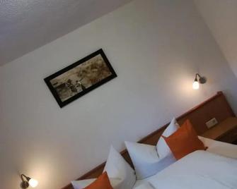 Haus Spiss - Flirsch - Schlafzimmer