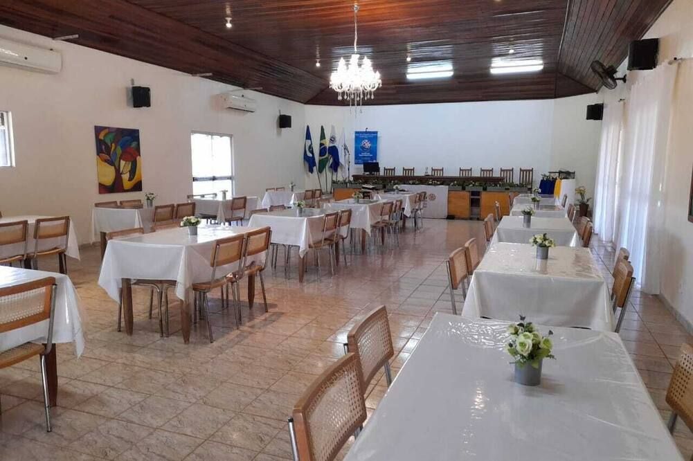 Pousada Meribá - צ'פאדה דוס גימארס - מסעדה