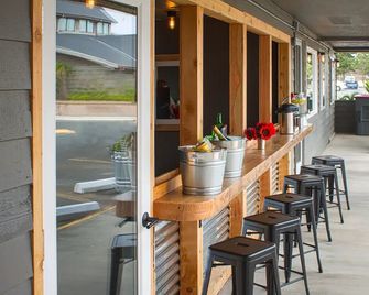 Ashore Hotel - Seaside - Bar