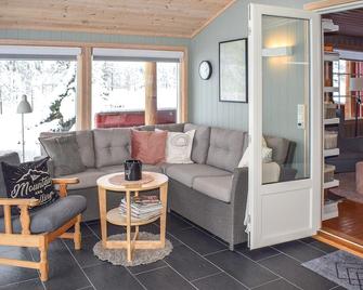 Cozy Home In Noresund With Kitchen - Noresund - Living room