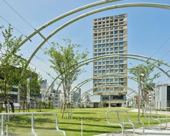 Sequence Miyashita Park - Shibuya - Tokio - Edificio