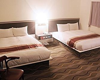 Foung Gu Hotel - Magong City - Bedroom