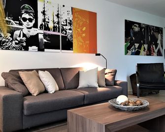 Bickbeeren Fewo Bickbeeren Barbara Whg. 4 - Ostseebad Dierhagen - Living room