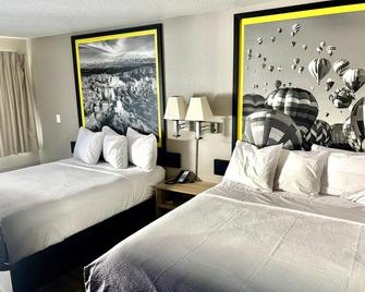 Super 8 by Wyndham Albuquerque Downtown - Alburquerque - Habitación