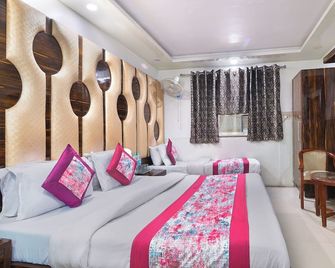 Glow inn hostel - New Delhi - Bedroom