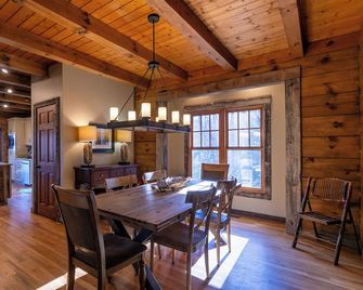 Gratitude - Hot Tub, Pool Table, Covered Decks, 5 Minutes to Boone- - Blowing Rock - Dining room