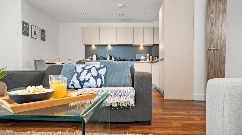 Spectacular Apartment Balcony View in City Centre - מנצ'סטר - סלון