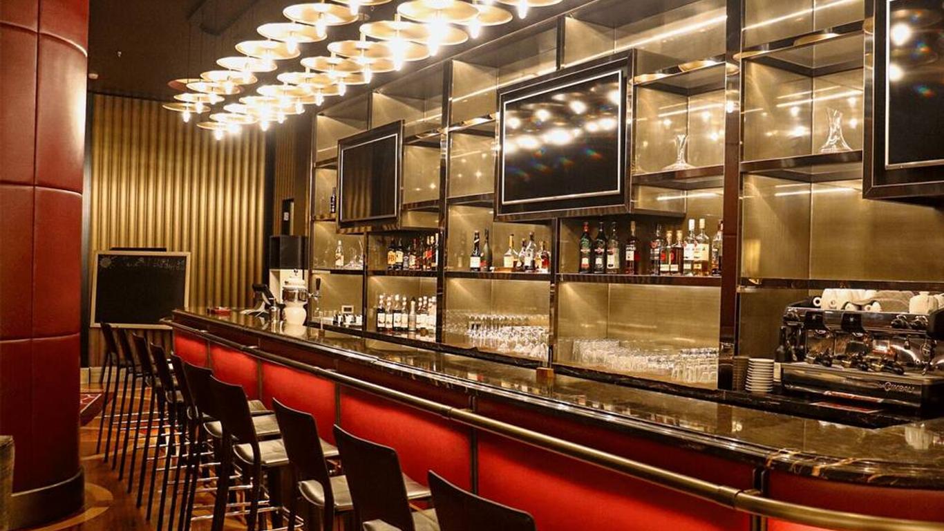 Fly Inn Baku