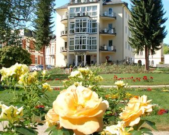 Ferienwohnungen Rosengarten - Bad Elster - Budynek