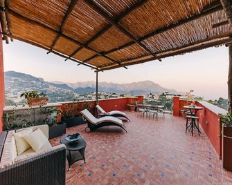 Palazzo Pascal - Scala - Balcony