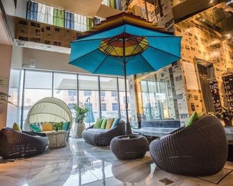 Blue Magpie Hotel (Luoyang Yingtianmen Store) - Luoyang - Lobby