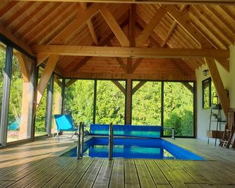 Gîte de Lieurey: Norman villa with heated indoor pool - Lieurey - Piscina