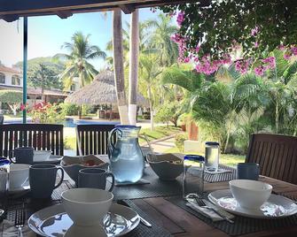 Casa Romantica De Playa - Ixtapa