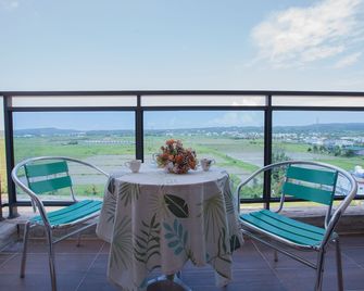 Song Ping Resort - Hengchun Township - מרפסת